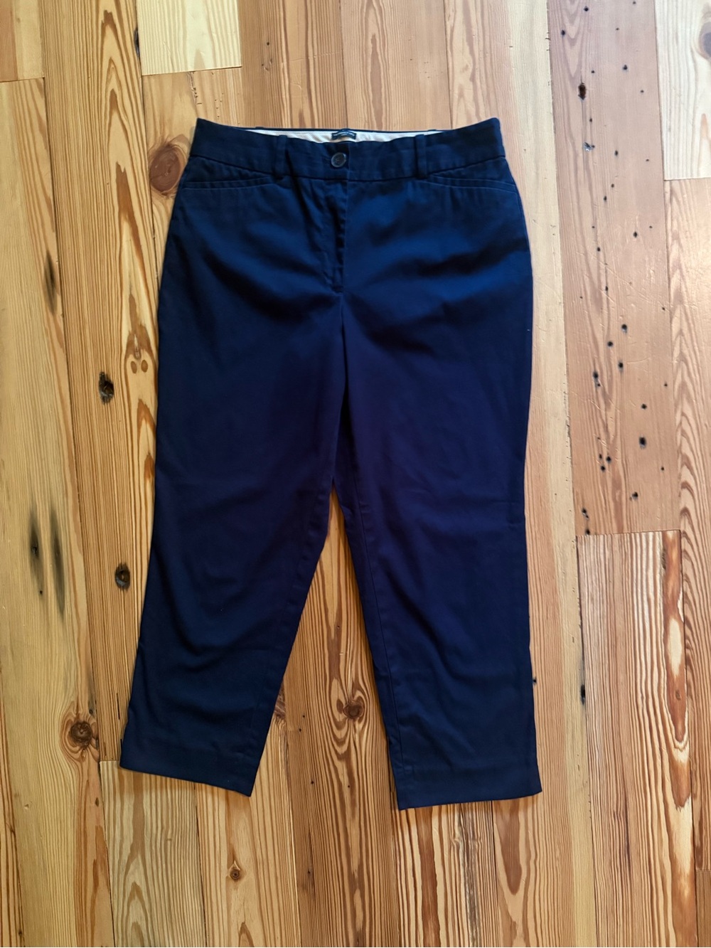 Talbots The Perfect Crop Curvy navy size 6